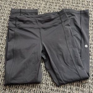 Black lululemon leggings